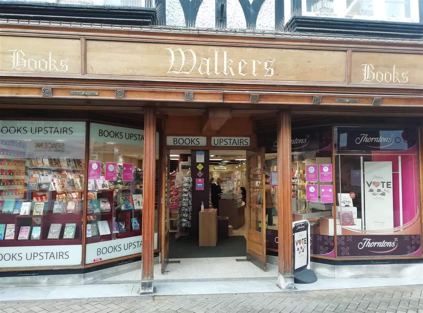 Walkers in Stamford High Street