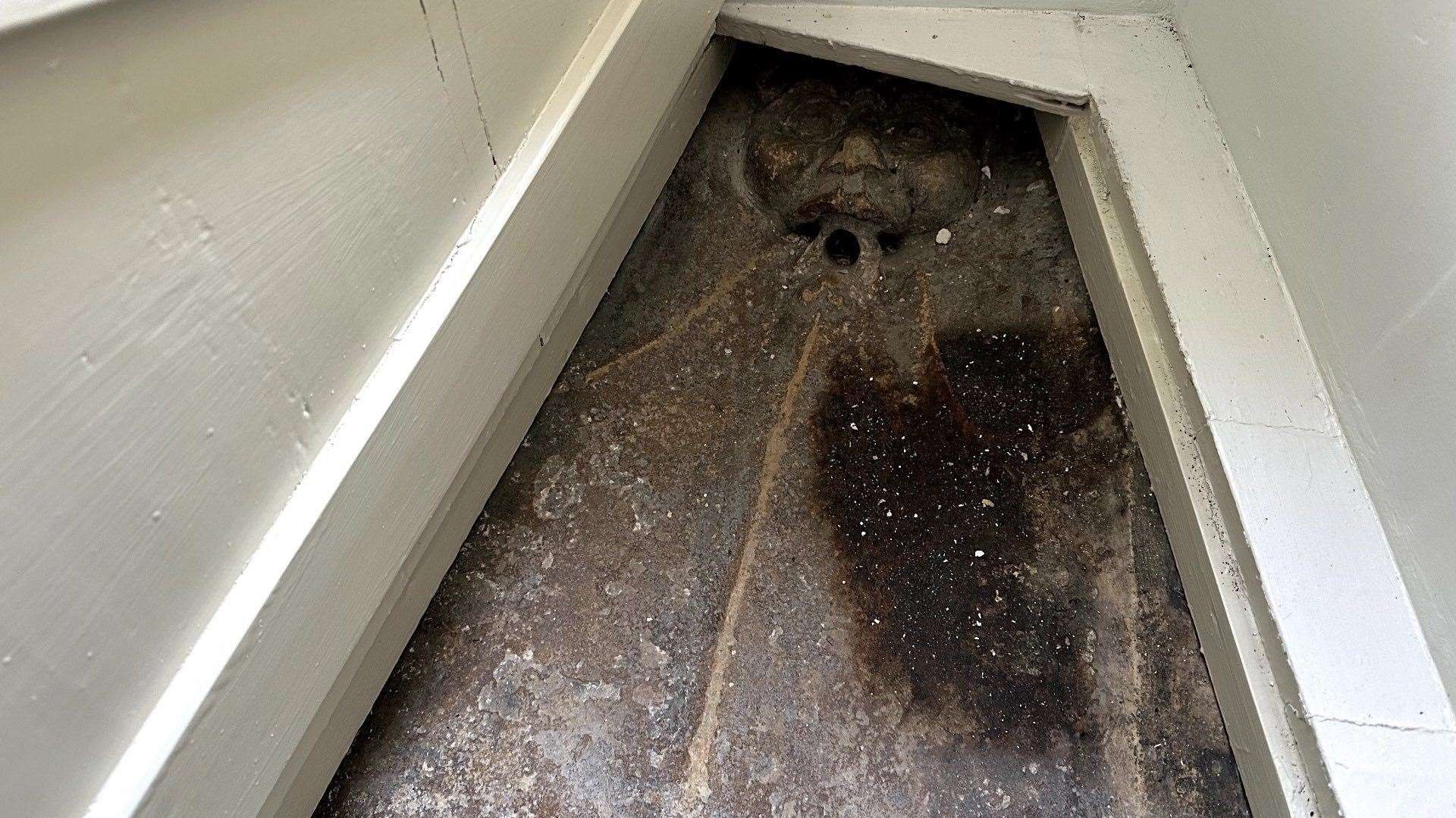 The 14th century drain