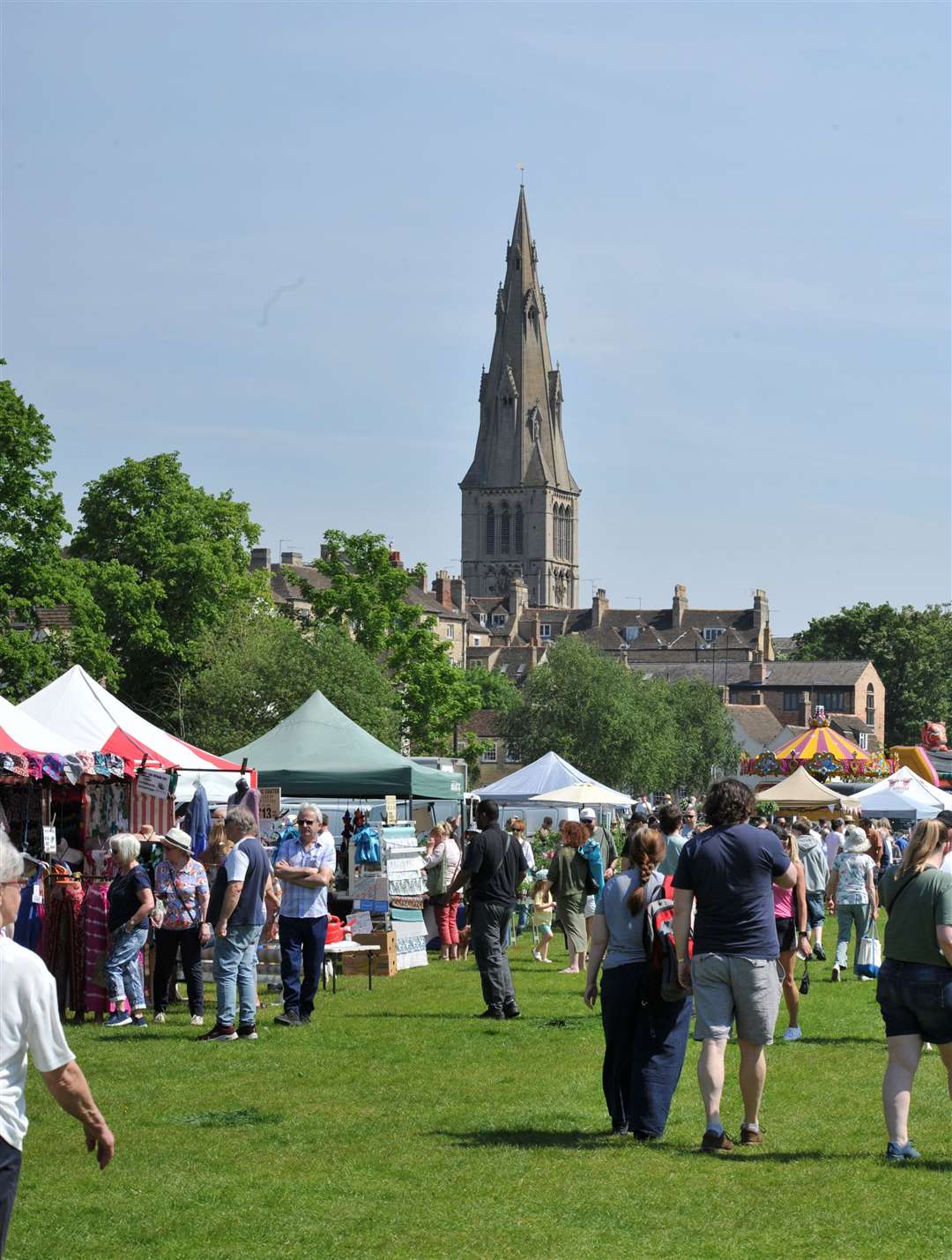 The sun shone on the garden show. Photo: Chris Lowndes