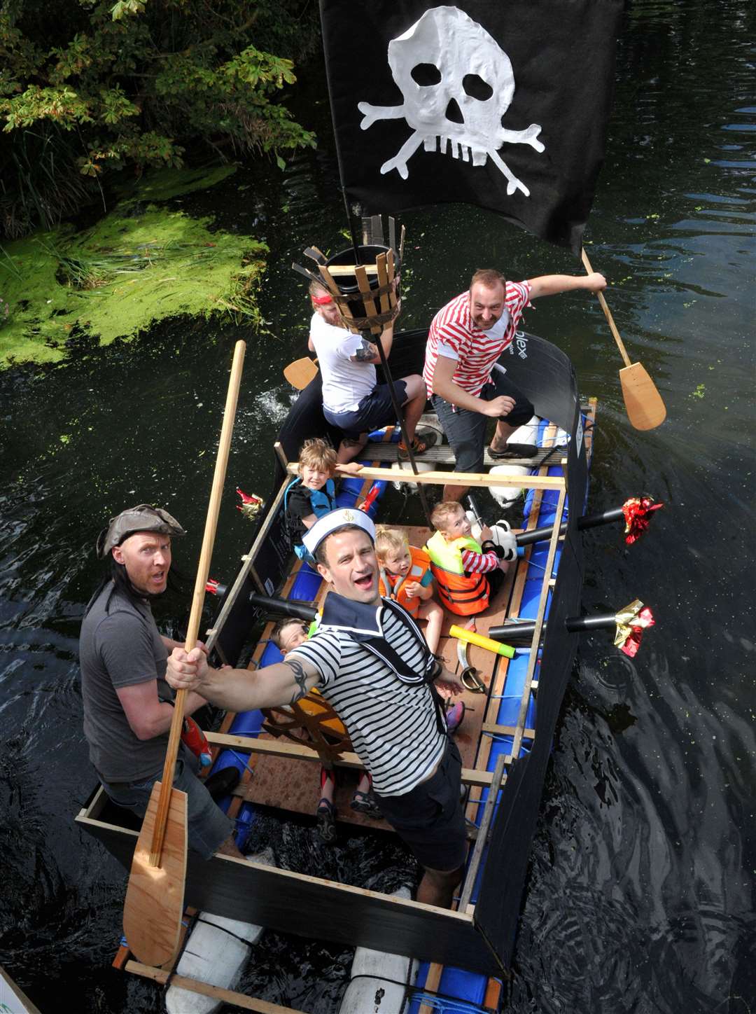 Ahoy there!. Photo: Chris Lowndes
