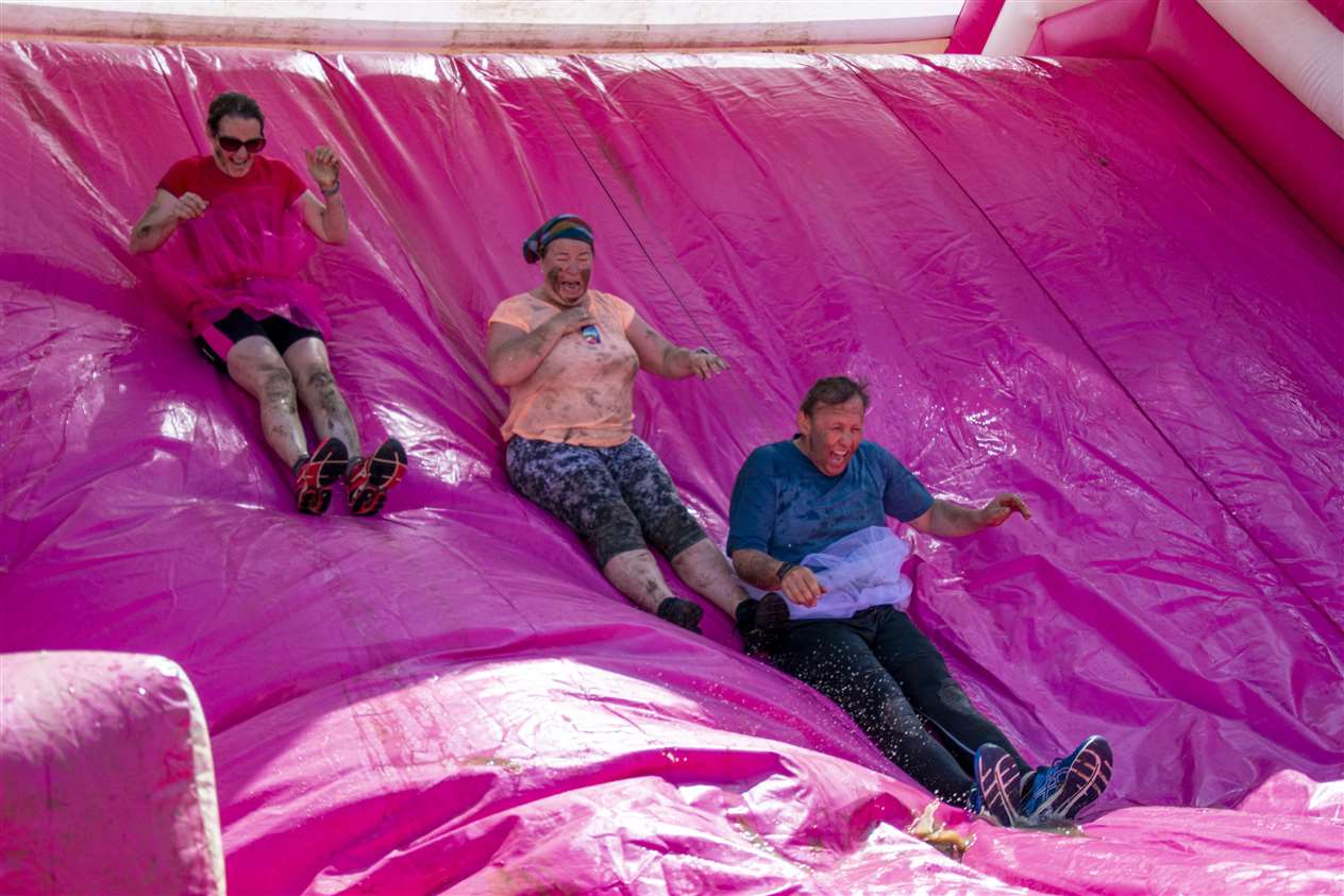 Race for Life Pretty Muddy, Stamford 2019 (11641051)