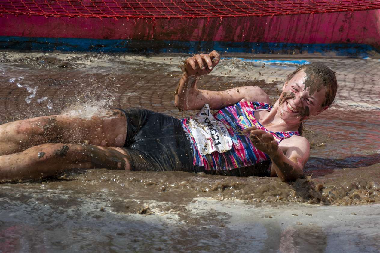 Race for Life Pretty Muddy, Stamford 2019 (11640944)