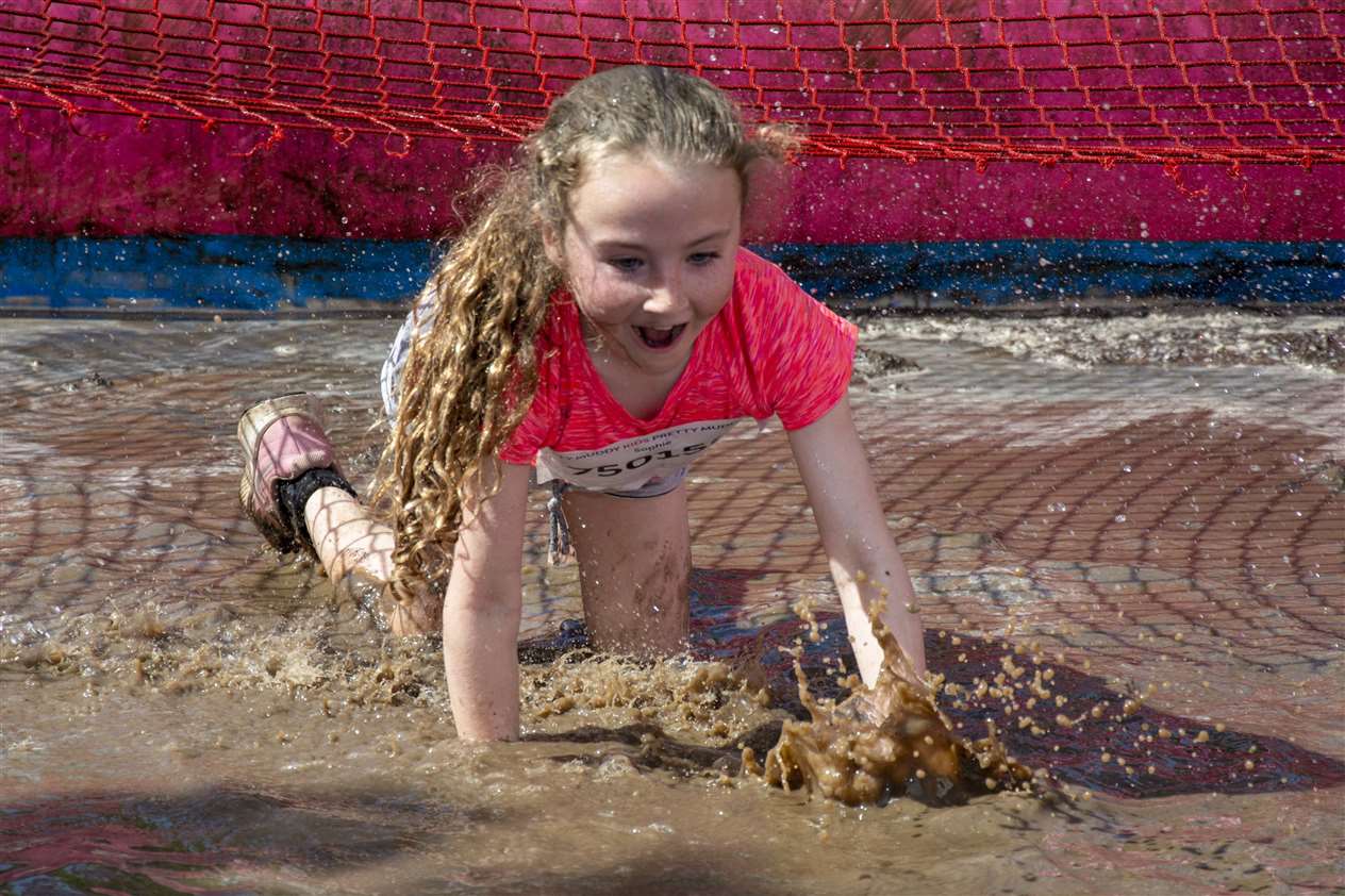 Race for Life Pretty Muddy, Stamford 2019 (11640951)