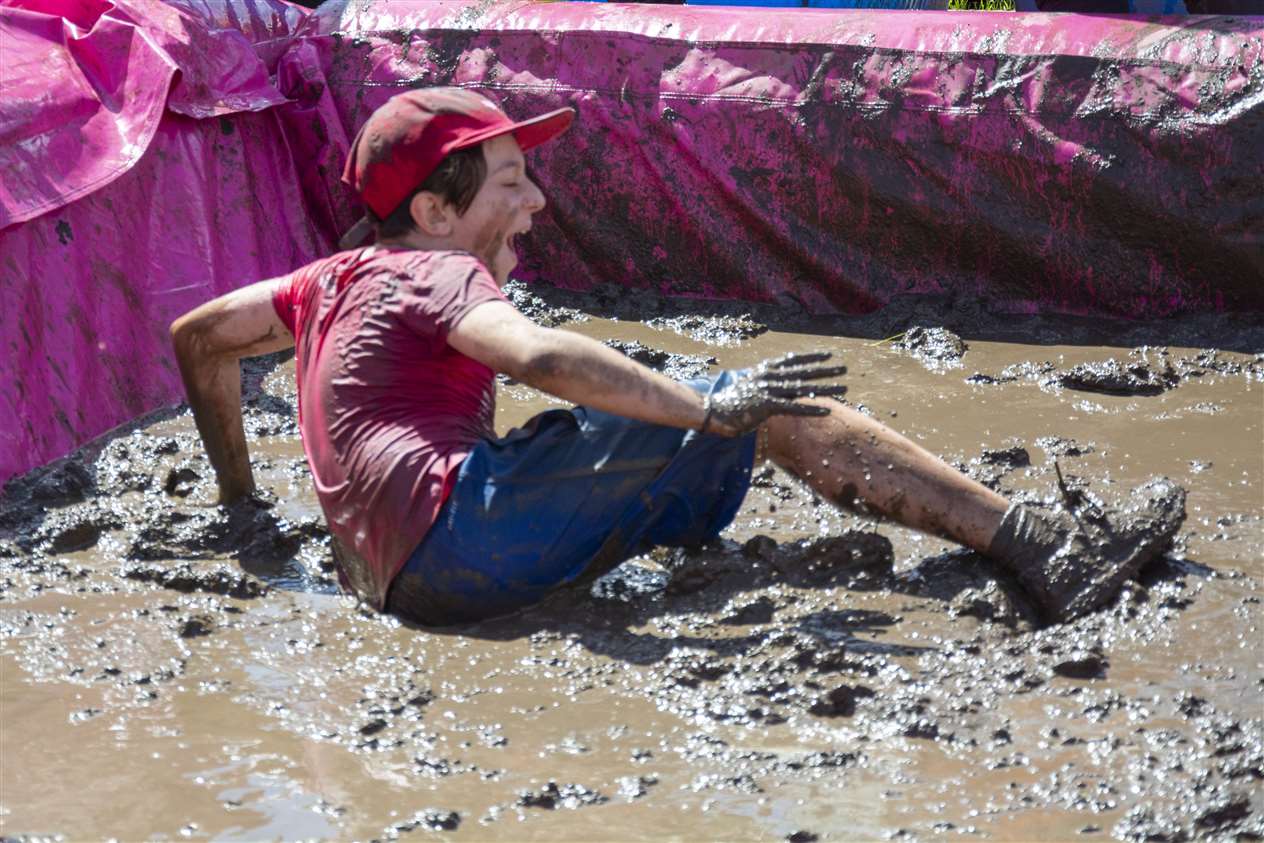 Race for Life Pretty Muddy, Stamford 2019 (11641060)