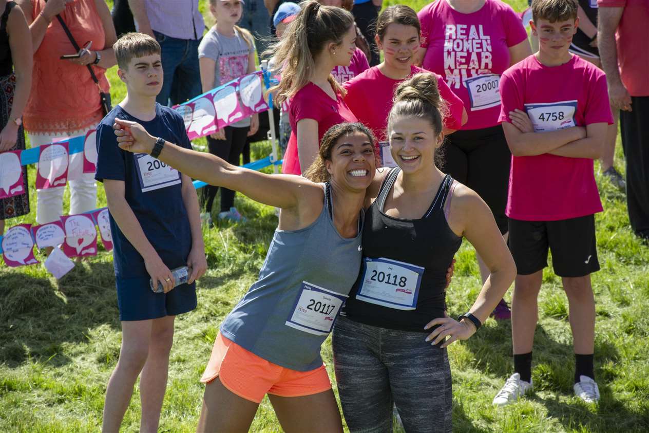 Race for Life Pretty Muddy, Stamford 2019 (11641006)