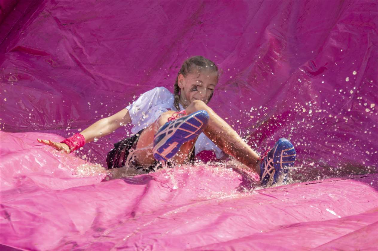 Race for Life Pretty Muddy, Stamford 2019 (11640972)