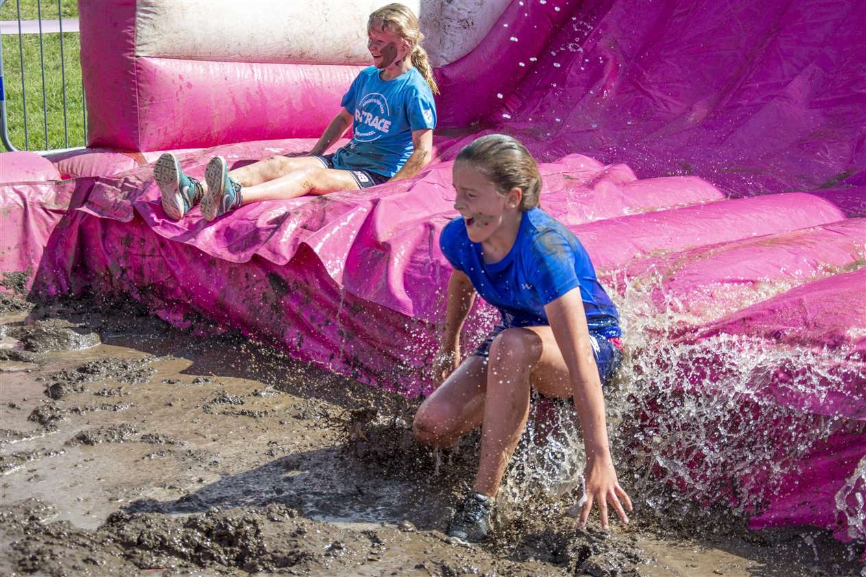 Race for Life Pretty Muddy, Stamford 2019 (11640968)
