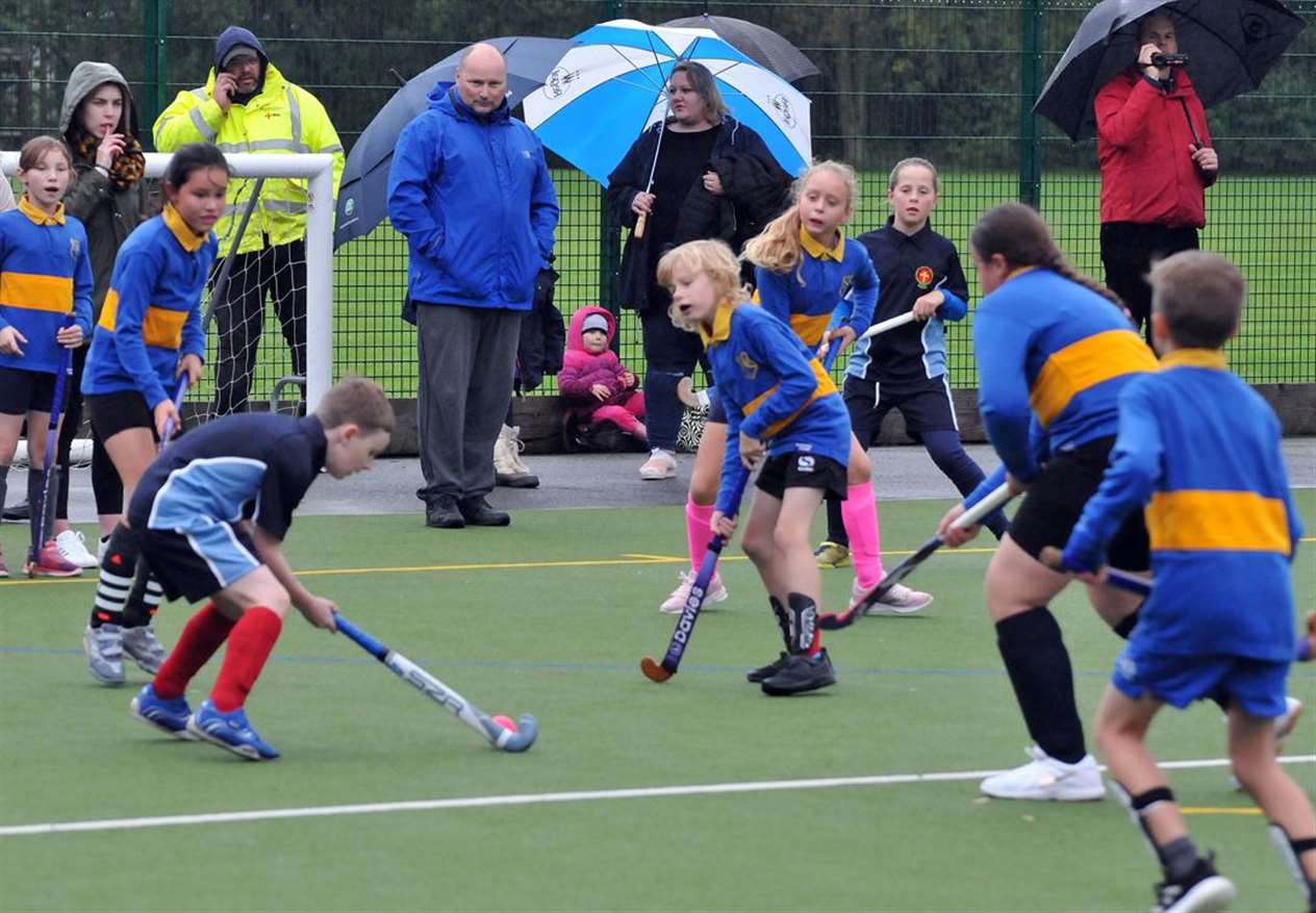 Weston Hills play St John's B in beginner league A. Photo by Tim Wilson. SG-111019-105TW.