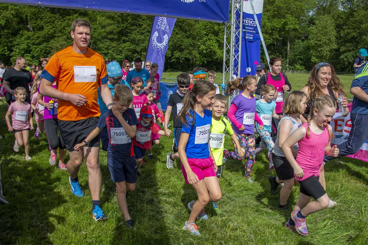 Race for Life Pretty Muddy, Stamford 2019 (11641107)