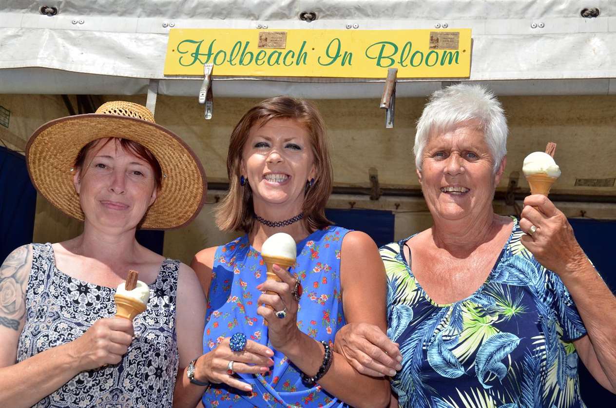 Laddies ice creams for Holbeach in Bloom's Rachel Flood, Tracey Carter and Carol Rudkin. Photo: 010718120SG.