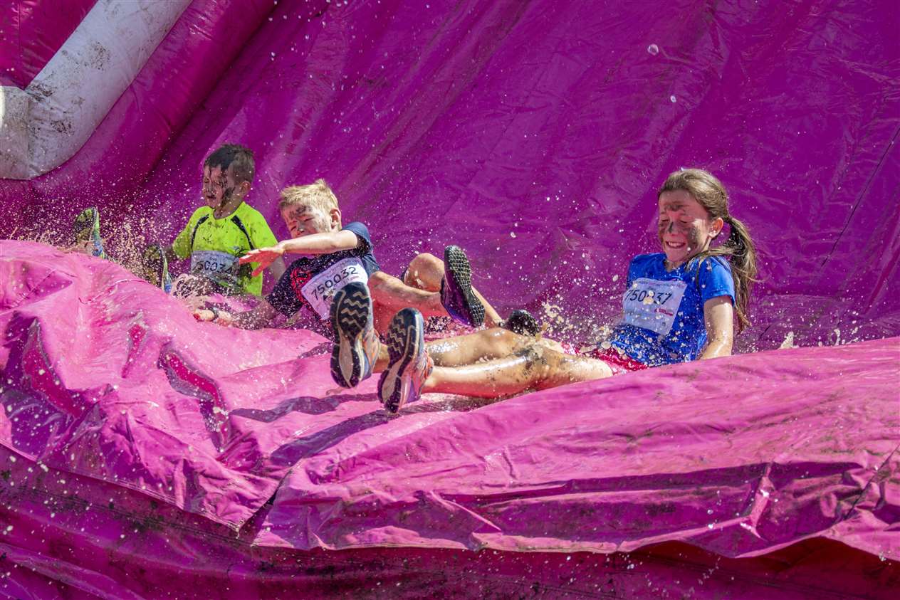 Race for Life Pretty Muddy, Stamford 2019 (11640975)