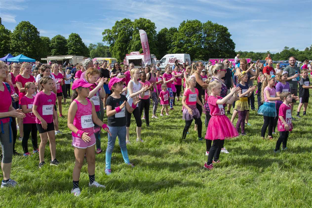 Race for Life Pretty Muddy, Stamford 2019 (11641125)