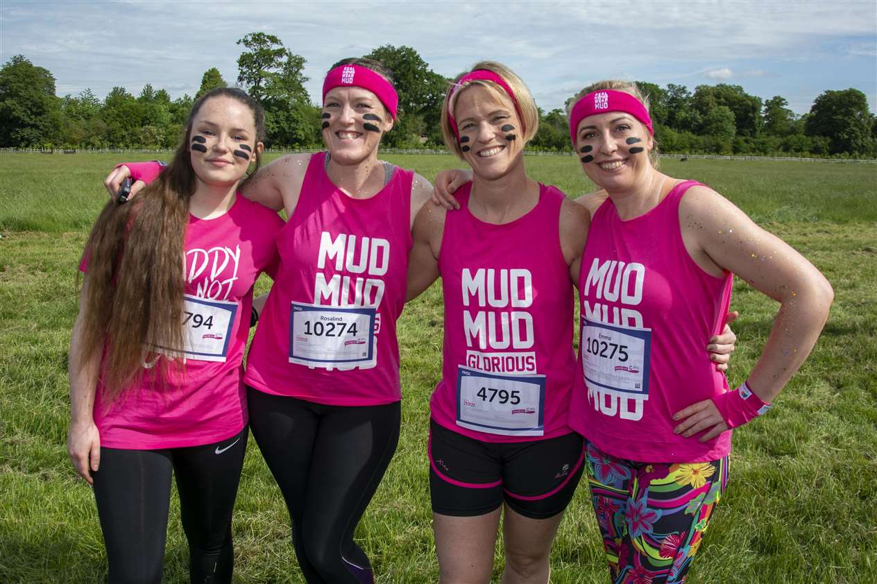 Race for Life Pretty Muddy, Stamford 2019 (11640938)