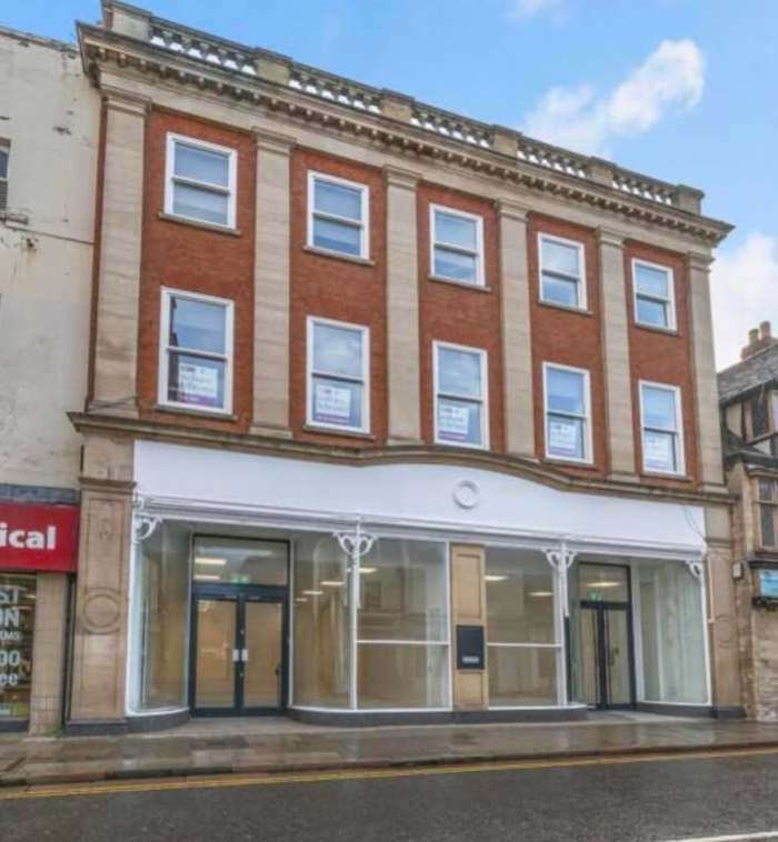 Town salon celebrates 10 years with move to new location. Image: Supplied.