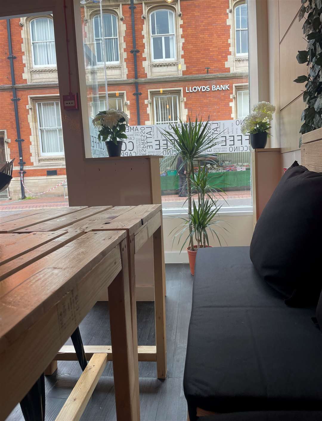 Inside Fratelli