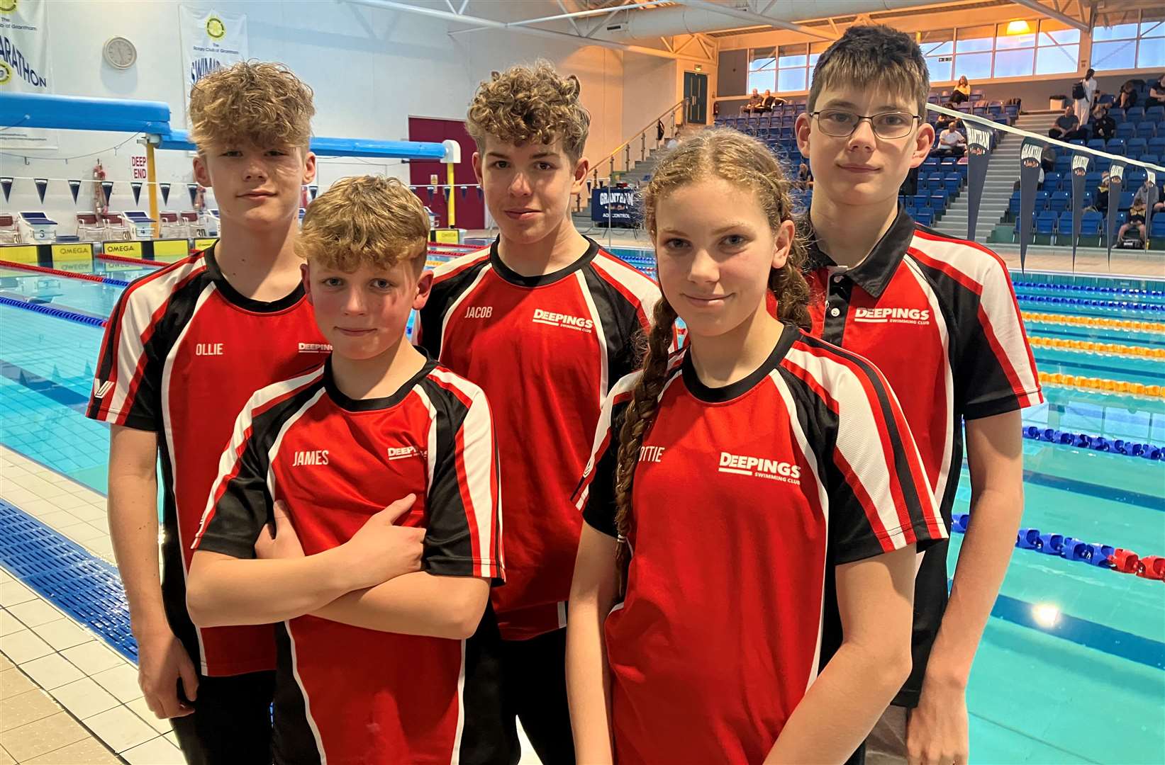 Oliver Shepherd, James Cash, Jacob Briers, Lottie Jenkinson and William Burdock ahead of the 800m freestyle.