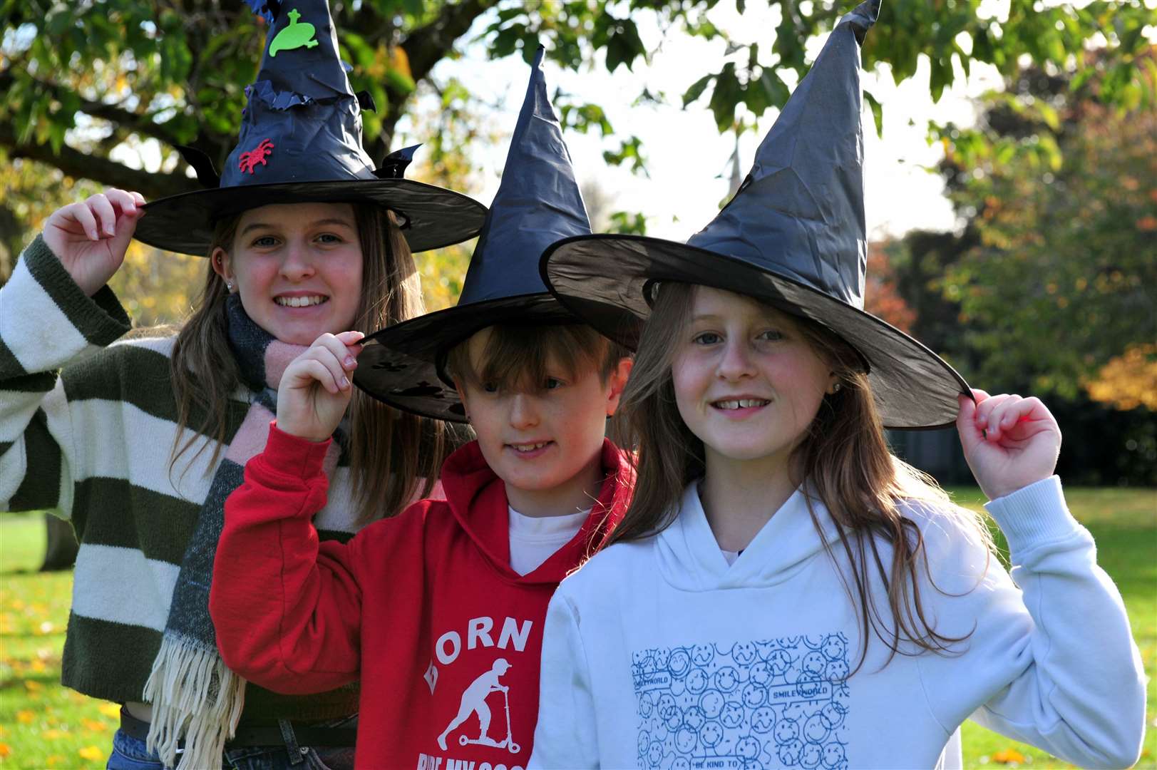 Annie, Milo and Wren Rhodes. Photo: Chris Lowndes
