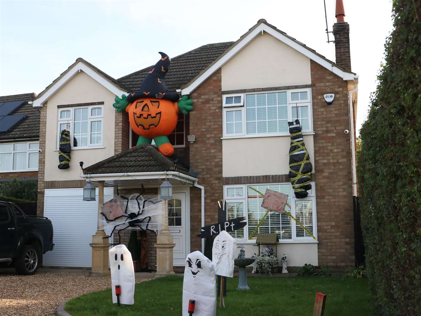 Anna and Joe's home is Halloween ready