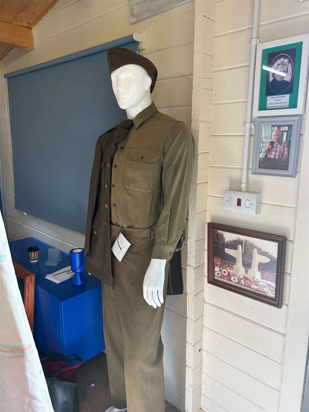 A mannequin in uniform