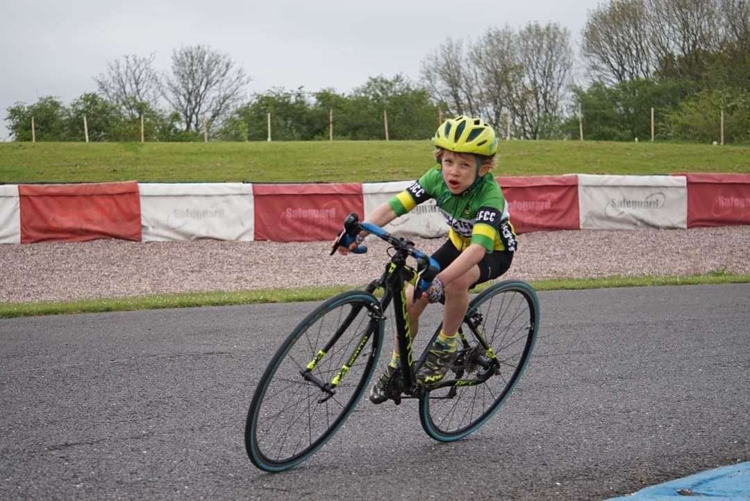 Rupert in action at the Mallory Park road race league (57540270)