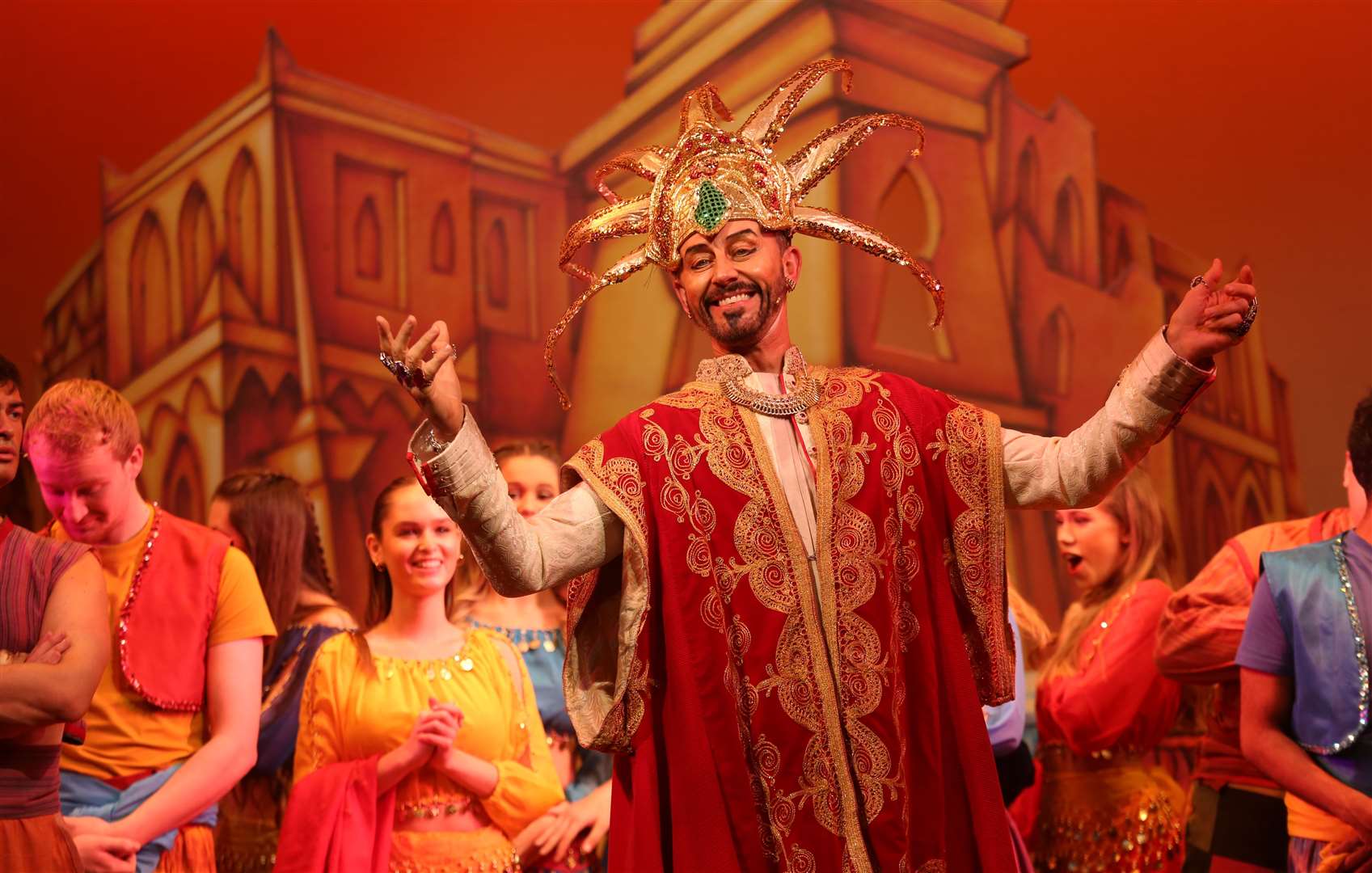 Ian Waite as Sultan Cha-Cha-Cha - Photo credit Caroline Keyworth