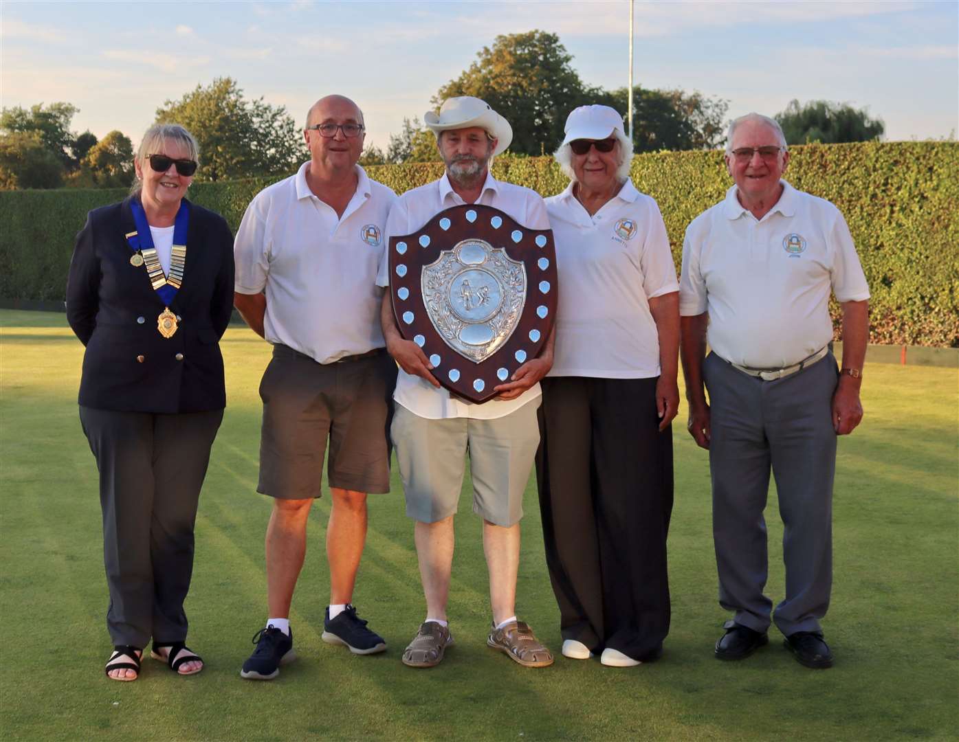 Duncomb Shield winners Market Overton C with president Rita Downs. They are: Richard Lambert, Jonny Abbott, Annette Oliver and John Mitchell.