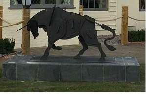 Statue of a bull proposed for the entrance to the Muddle Go Nowhere pub in Grantham.