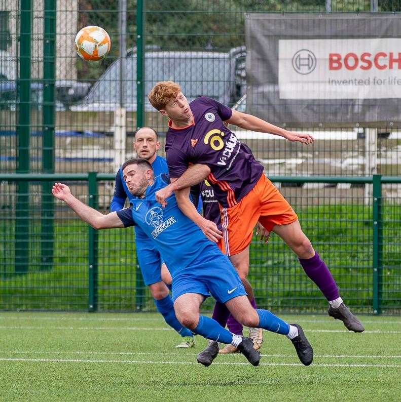 Action from Harrowby United's victory at Kirby Muxloe on Saturday. Photo: Steve Nesbitt @lincssnapper