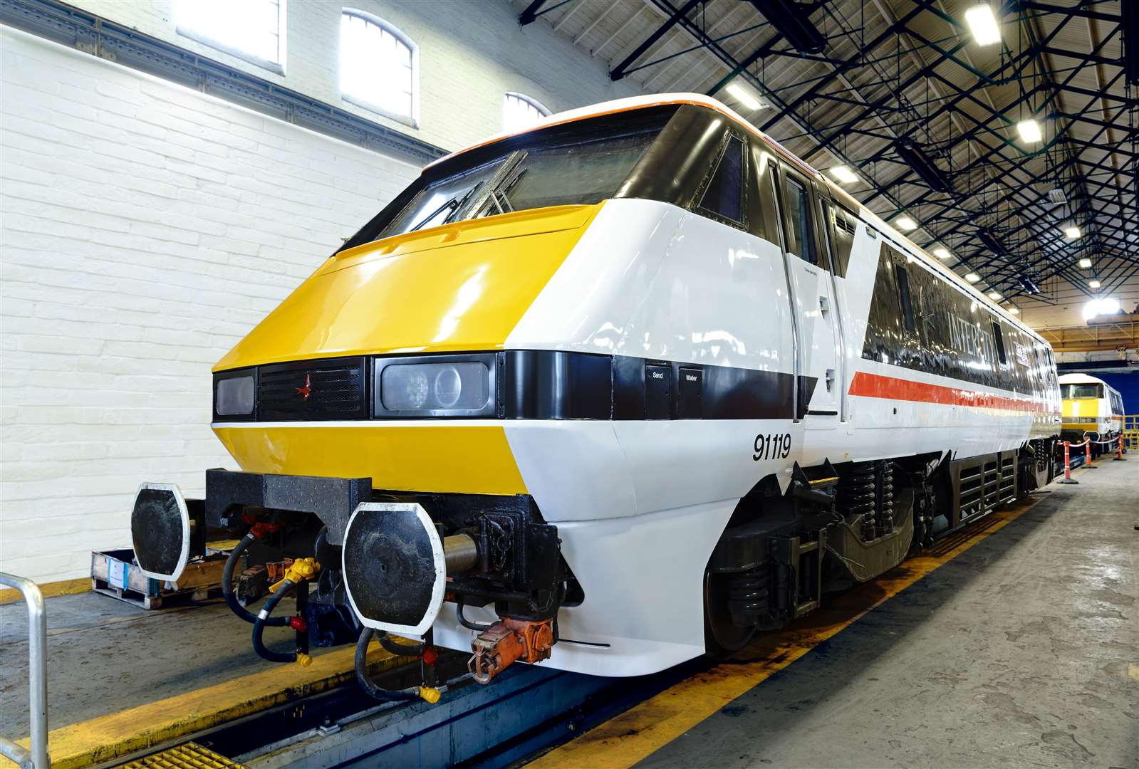 London North Eastern Railway (LNER) unveils special livery Class 91 No. 91119 ‘InterCity Swallow’ livery with its new paintwork and swallow crest. Credit: LNER (60555232)