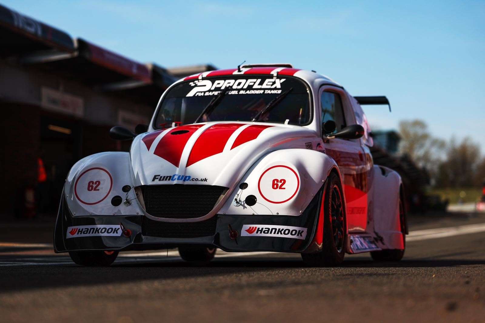 Shaun and Tom Balfe head to Oulton Park this weekend.