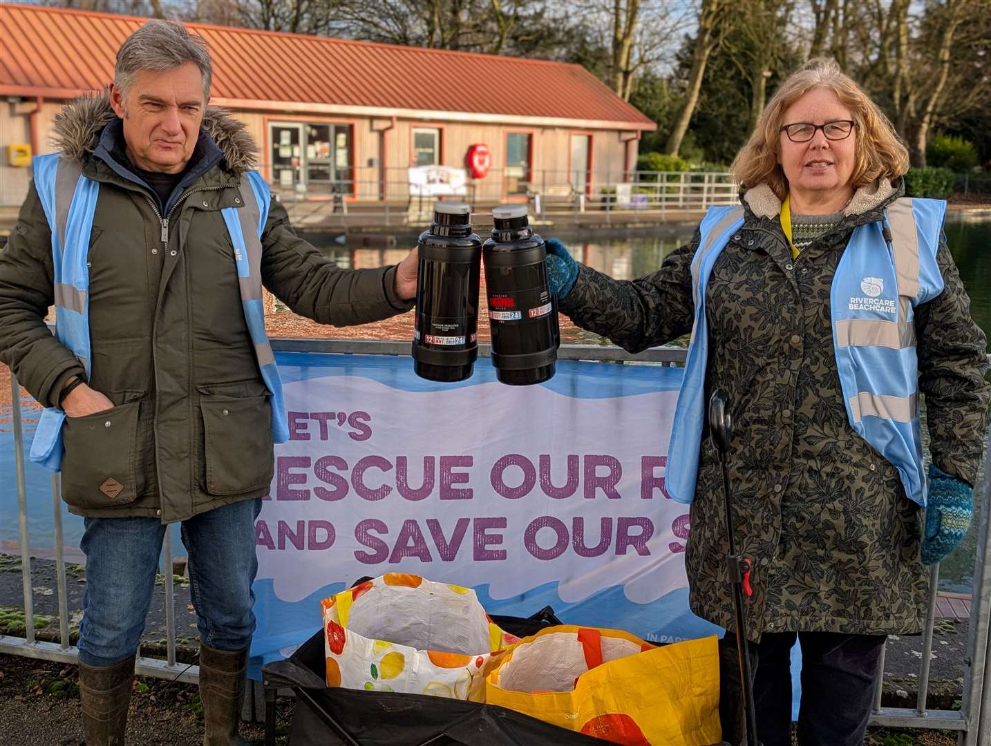 Grantham RiverCare volunteers.