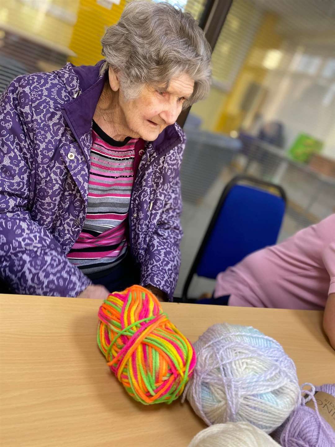 Residents at Newton House visited Place2bee. (53192792)