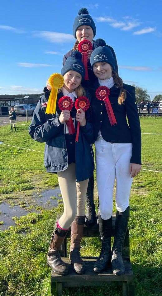 Kesteven and Grantham Girls' School's equestrian team retained their county crown.