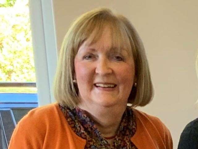 Coun Elizabeth Sneath