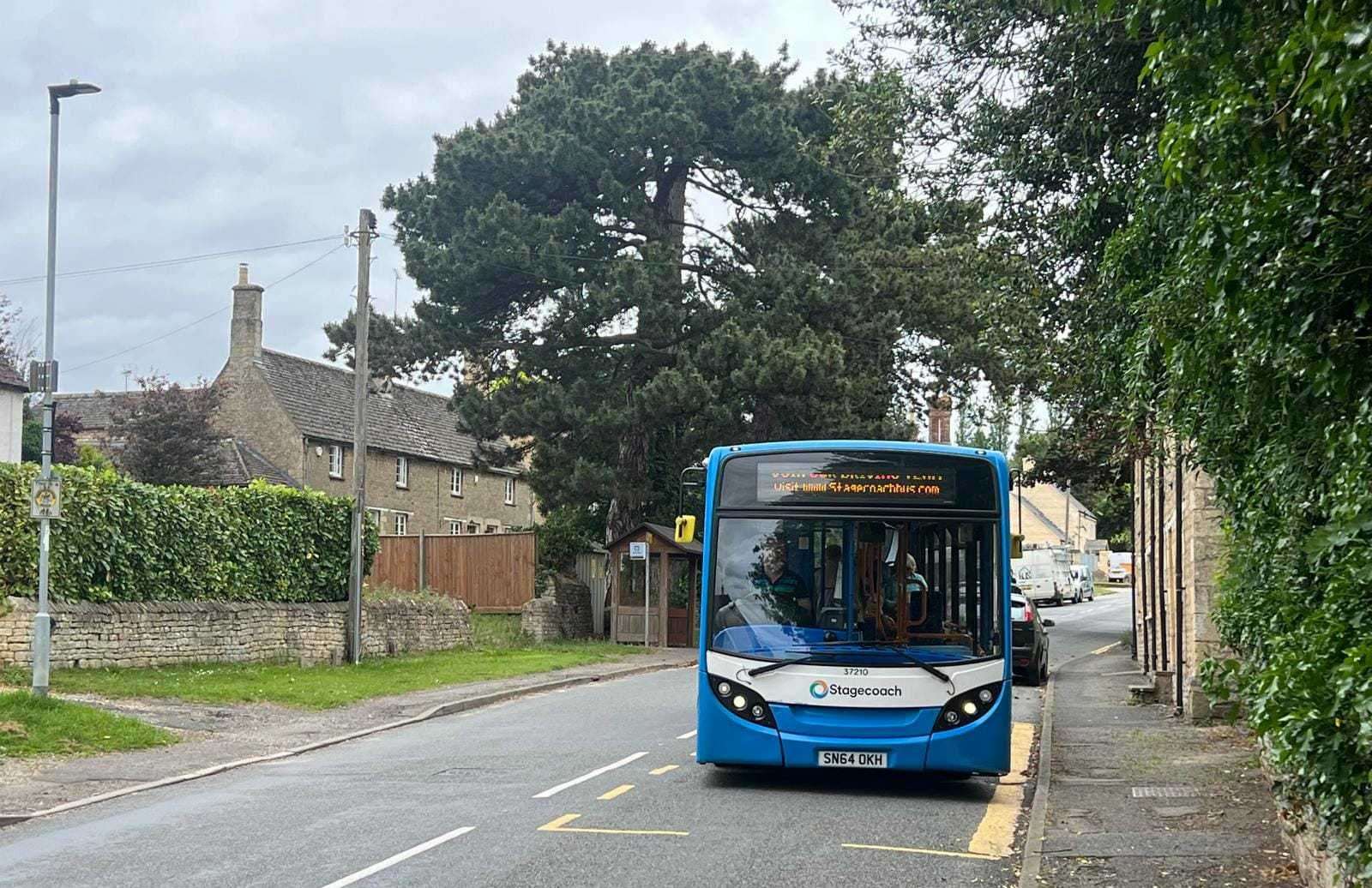 The Route 27 service pulls up in Wansford. Photo: The Bus Campaign Group