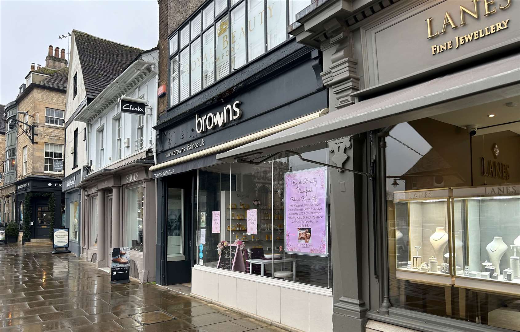 Browns hairdressers in Stamford has closed