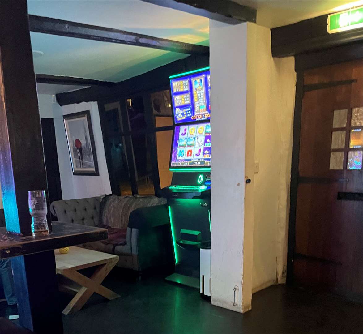 This fruit machine mesmerised a punter
