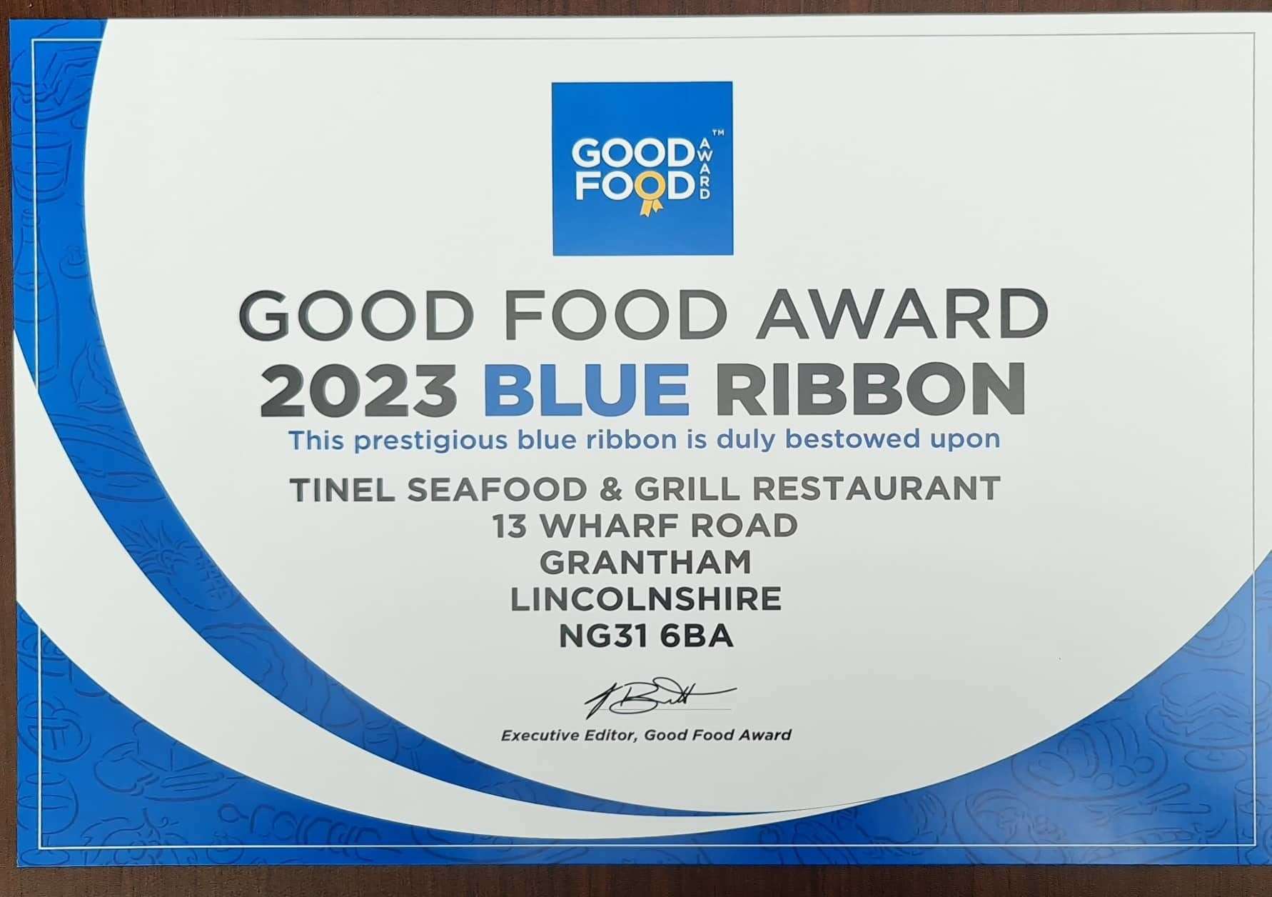The award the restaurant won. (59918193)