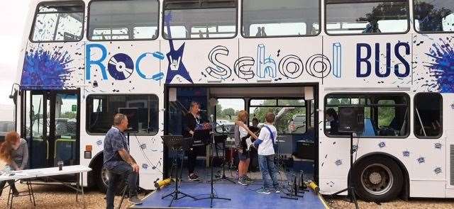 The Rock Bus (51224770)