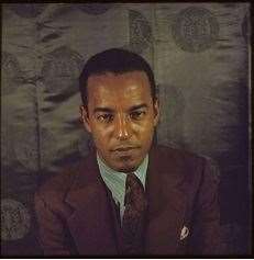 Artist Richmond Barthé. Photo: Van Vechten Trust (59831382)
