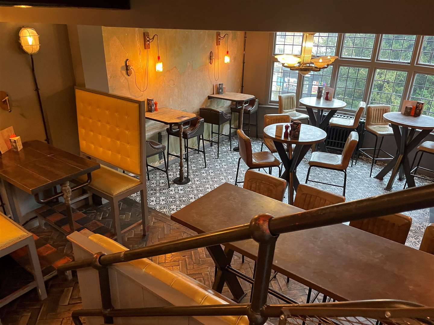 The first floor offered plenty of seating