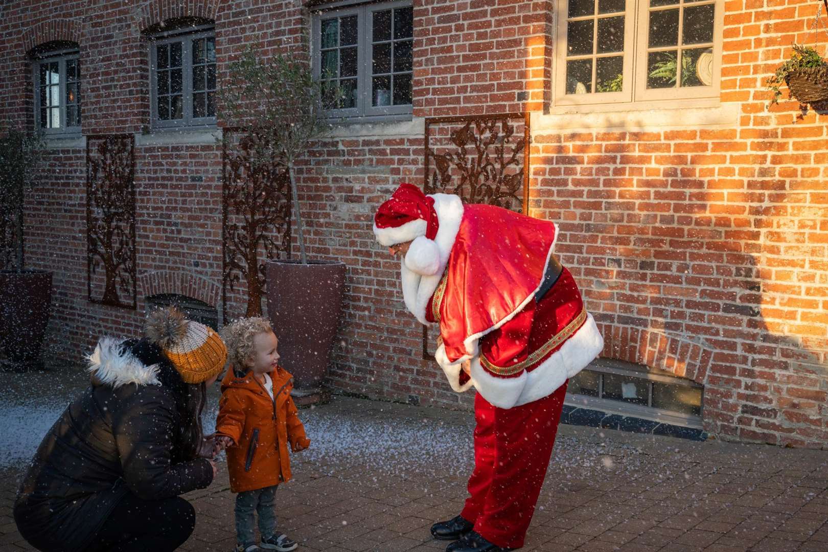 Children will get the chance to have breakfast with Santa.