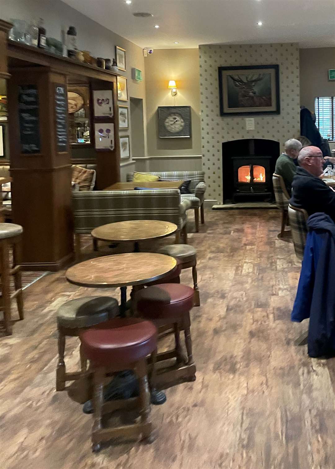 Inside the feel is country pub, but with a little more grandeur