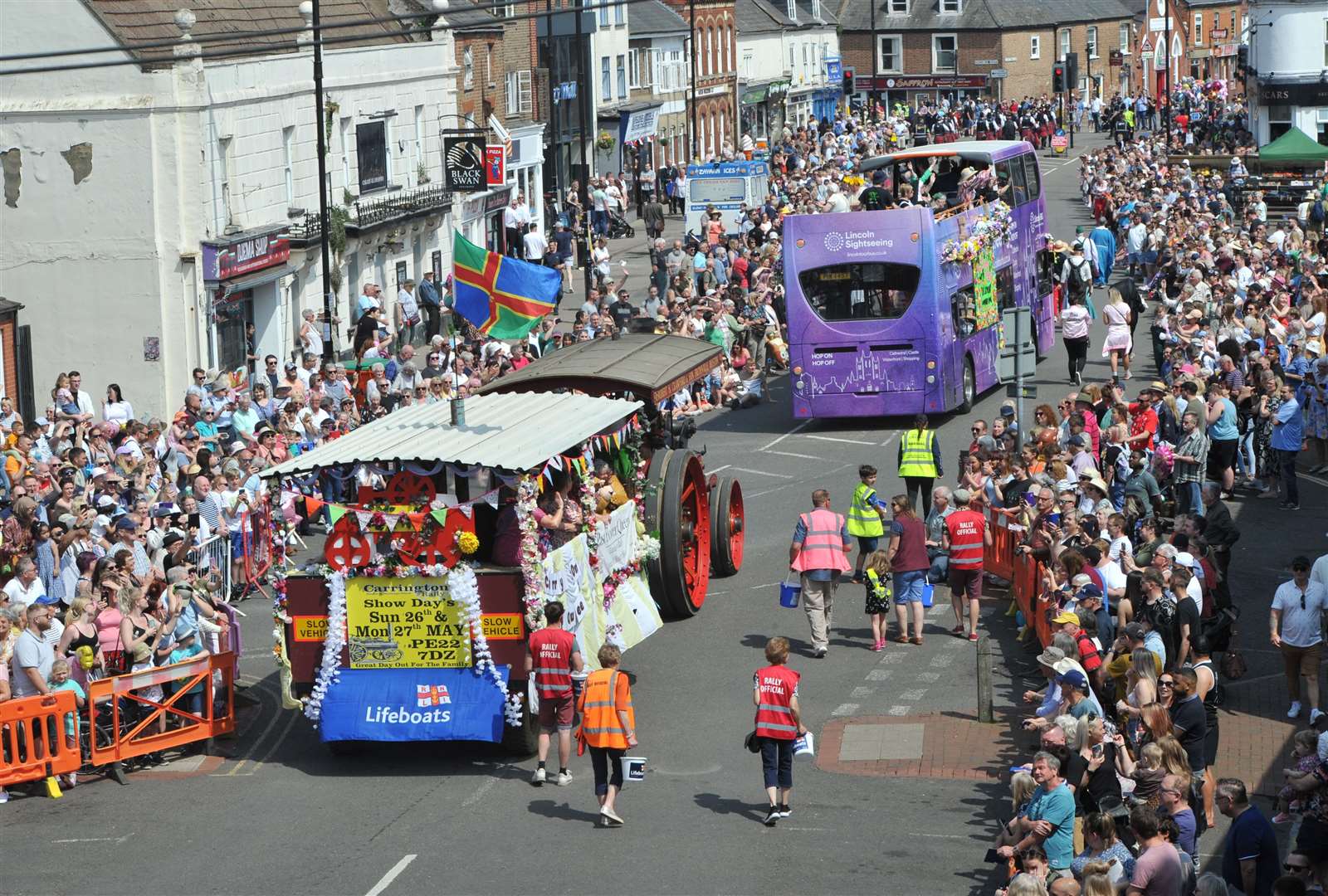 Spalding Choir and the steam engine make their way up New Road PHOTO: CHRIS LOWNDES