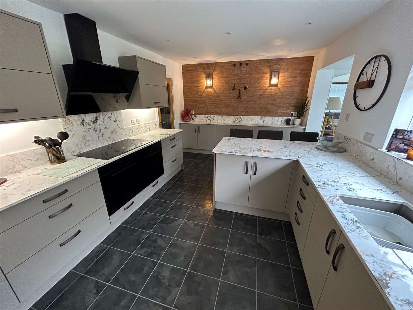 12 Dorchester Avenue, Bourne