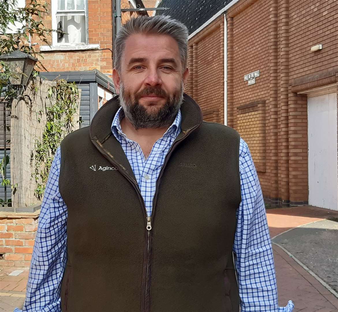 Coun Richard Davies