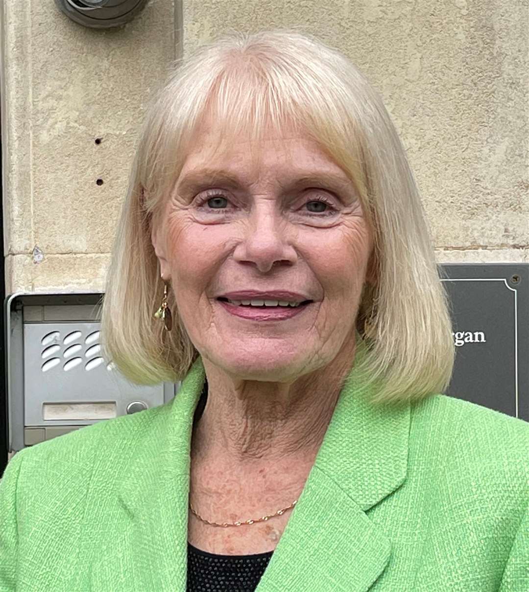 Coun Nanette Chapman