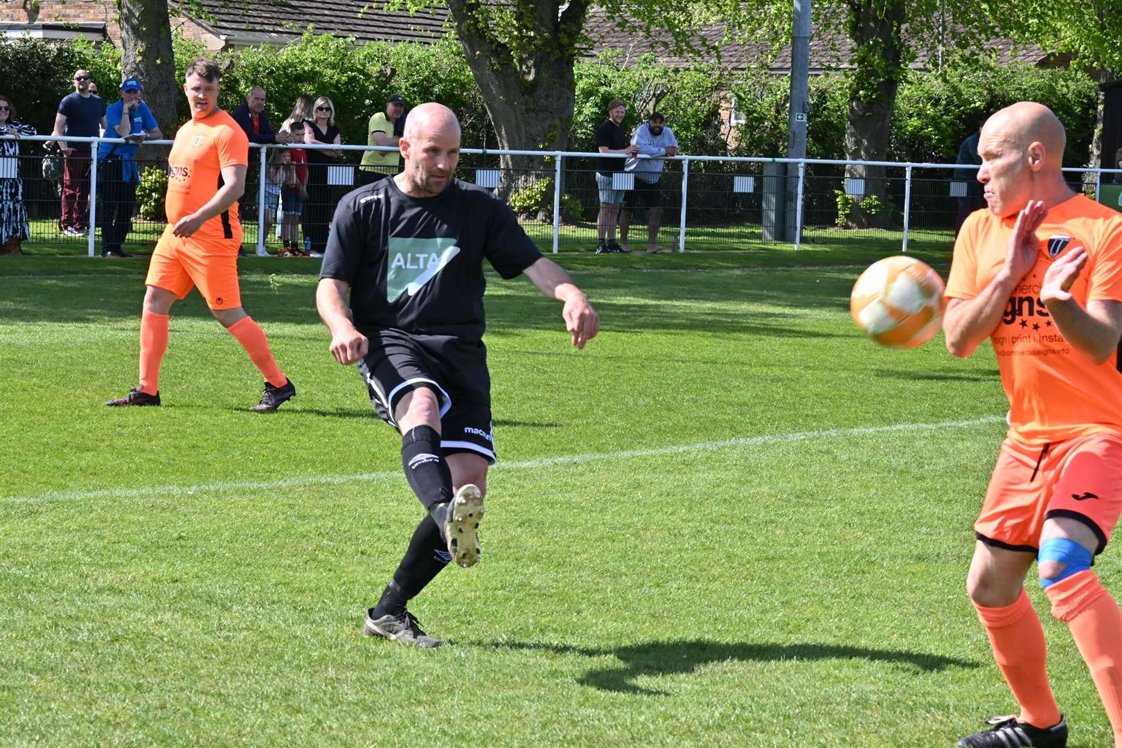 Landin's Legends, playing in black, took an early lead