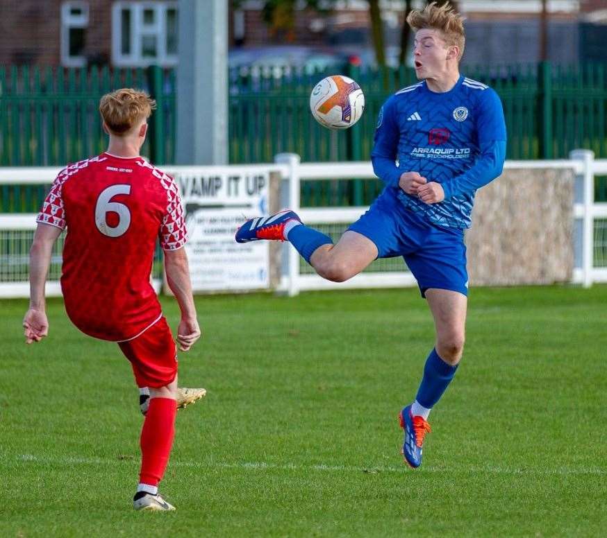 Action from Harrowby's home win over Gresley Rovers. Photo: Steve Nesbitt @lincssnapper