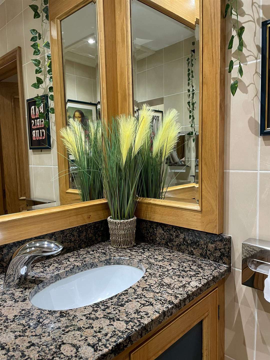 Pampas grass, the pineapple for the Abigail's Party generation